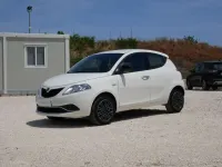 Usata Lancia Ypsilon Gold 69 CV (50 kW) 2022 Bianco Utilitaria