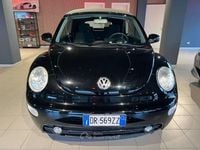 Usata VW New Beetle 102 CV (75 kW) 2006 Nero Utilitaria