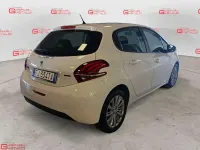 Usata Peugeot 208 Allure 82 CV (60 kW) 2017 Bianco Utilitaria