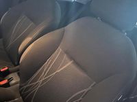 Usata Peugeot 208 68 CV (50 kW) 2014 Bianco Utilitaria