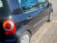 Usata Renault Modus 75 CV (55 kW) 2004 Nero Monovolume