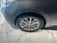 Usata Peugeot 208 Allure 82 CV (60 kW) 2017 Grigio Utilitaria