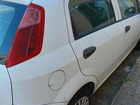 Usata Fiat Grande Punto 75 CV (55 kW) 2008 Bianco Utilitaria