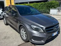 Usata Mercedes GLA250 211 CV (155 kW) 2014 Grigio SUV