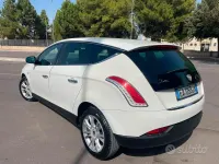 Usata Lancia Delta 120 CV (88 kW) 2010 Bianco Utilitaria