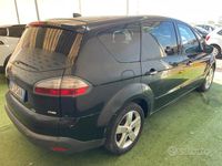 Usata Ford S-MAX Titanium 140 CV (102 kW) 2008 Nero Monovolume