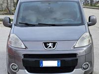 Usata Peugeot TePee Premium 90 CV (66 kW) 2010 Station wagon