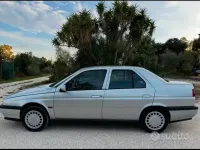 Usata Alfa Romeo 155 126 CV (92 kW) 1993 Grigio Berlina