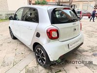 Usata Smart ForFour Passion 71 CV (52 kW) 2016 Bianco Utilitaria