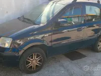 Usata Fiat Panda 77 CV (56 kW) 2011 Bluazzurro Utilitaria