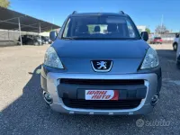 Usata Peugeot Partner Tepee Comfort 120 CV (88 kW) 2010 Grigio Monovolume