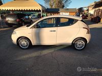 Usata Lancia Ypsilon 69 CV (50 kW) 2018 Bianco Utilitaria