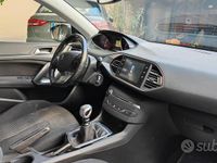 Usata Peugeot 308 Active 116 CV (85 kW) 2015 Grigio Berlina