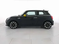 Usata Mini Cooper SE 135 kW (184 CV) 2021 Enigmatic black mini yours Utilitaria