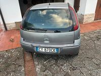 Usata Opel Corsa 69 CV (50 kW) 2005 Grigio Utilitaria