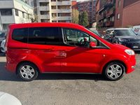 Usata Ford Tourneo Courier 101 CV (74 kW) 2017 Rosso Monovolume