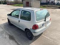 Usata Renault Twingo 58 CV (42 kW) 2002 Argento Utilitaria