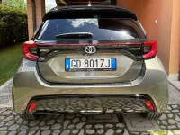 Usata Toyota Yaris Hybrid Lounge 92 CV (67 kW) 2021 Berlina