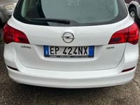 Usata Opel Astra 110 CV (80 kW) 2012 Bianco Station wagon