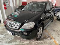 Usata Mercedes ML320 Chrome 224 CV (164 kW) 2007 Nero SUV