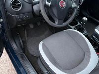 Usata Fiat Punto Pop 69 CV (50 kW) 2012 Blu/azzurro Utilitaria