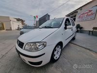 Usata Fiat Punto 69 CV (50 kW) 2003 Bianco Utilitaria