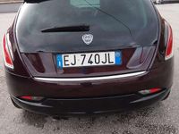 Usata Lancia Delta 189 CV (139 kW) 2011 Marrone Utilitaria