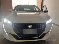 Usata Peugeot 208 102 CV (75 kW) 2021 Bianco Utilitaria