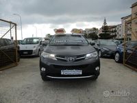Usata Toyota RAV4 Lounge 124 CV (91 kW) 2014 Grigio SUV