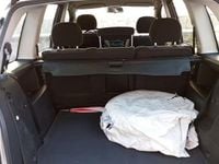 Usata Opel Zafira 101 CV (74 kW) 2000 Grigio Monovolume