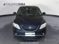 Usata Lancia Ypsilon Gold 69 CV (50 kW) 2017 Blu Utilitaria