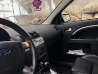 Begagnad Ford Mondeo 131 HK (96 kW) 2004 Blå Halvkombi