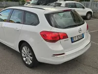 Usata Opel Astra 110 CV (80 kW) 2013 Station wagon