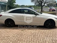 Usata Mercedes E250 Executive 204 CV (150 kW) 2013 Bianco Coupé
