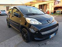 Usata Peugeot 107 68 CV (50 kW) 2011 Nero Utilitaria