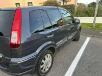 Usata Ford Fusion 80 CV (58 kW) 2010 Utilitaria