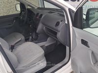Käytetty VW Caddy 109 HP (80 kW) 2008 Valkoinen Tila-auto