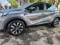 Usata Renault Captur 101 CV (74 kW) 2025 Grigio SUV