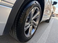 Usata VW Tiguan R-line 150 CV (110 kW) 2022 Argento SUV