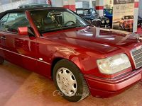 Usata Mercedes E200 136 CV (100 kW) 1995 Rosso Berlina