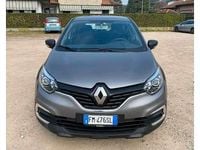 Usata Renault Captur Life 90 CV (66 kW) 2017 Grigio SUV