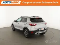 Usata Kia Stonic GT-Line 120 CV (88 kW) 2023 Grigio SUV