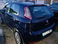 Usata Fiat Punto Young 69 CV (50 kW) 2015 Blu Utilitaria
