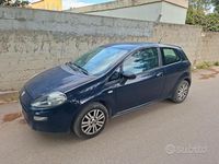 Usata Fiat Punto 69 CV (50 kW) 2012 Blu Utilitaria