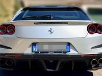 Usata Ferrari GTC4Lusso 689 CV (506 kW) 2018 Argento Station wagon