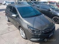 Usata Opel Astra 110 CV (80 kW) 2017 Grigio Berlina