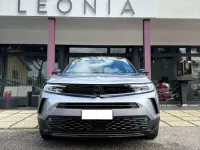 Usata Opel Mokka S 101 CV (74 kW) 2024 Kontrast grey SUV