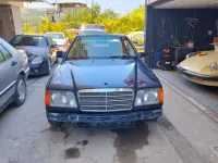 Usata Mercedes E200 136 CV (100 kW) 1995 Blu/azzurro Coupé