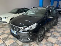 Usata Peugeot 2008 Active 82 CV (60 kW) 2017 Nero SUV
