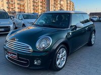 Usata Mini Cooper D 111 CV (81 kW) 2011 Verde Utilitaria